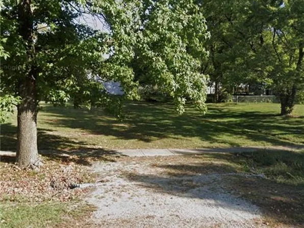 E Walnut St, Appleton City, MO 64724