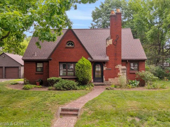 9428 Ball St, Plymouth, MI 48170
