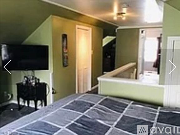 2nd image of 1305 Washington Blvd