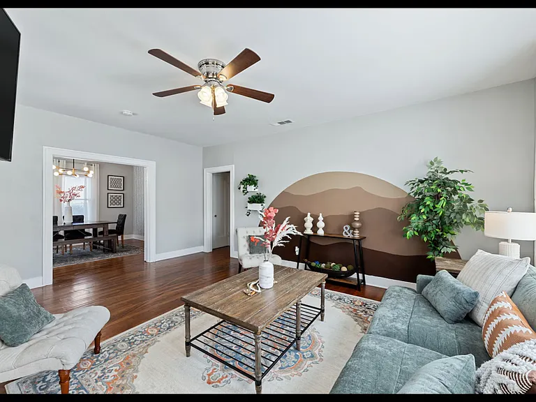 5110 Denton Dr — Photo 37