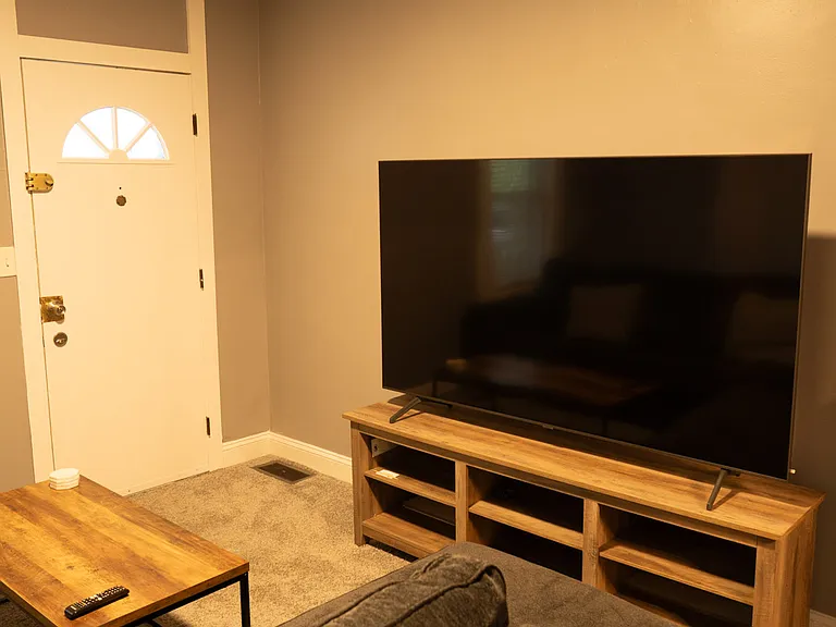 951 Homestead St #1 — Photo 22