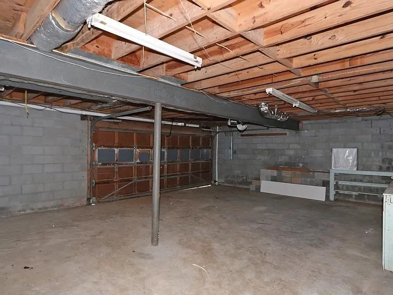 4215 Fawn Ln SE — Photo 22
