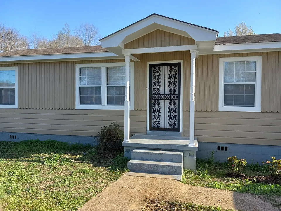 244 Southern St