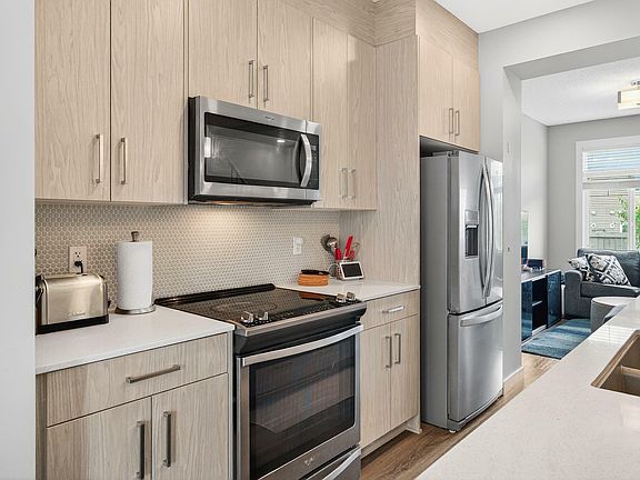5th image of 2215 24th St NW #22