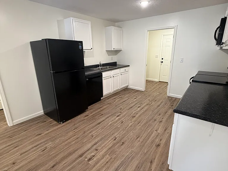 1403 Green Ave SE #A — Photo 4