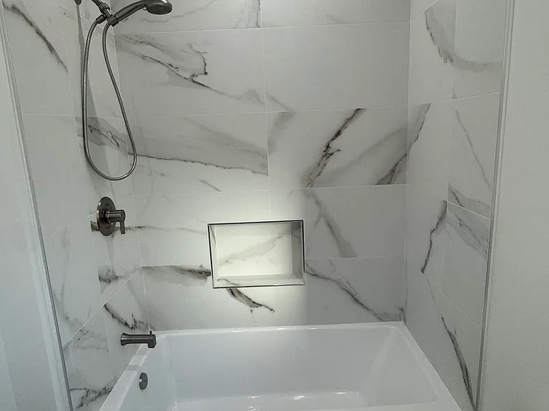 4670 Lakeview Ave — Photo 21
