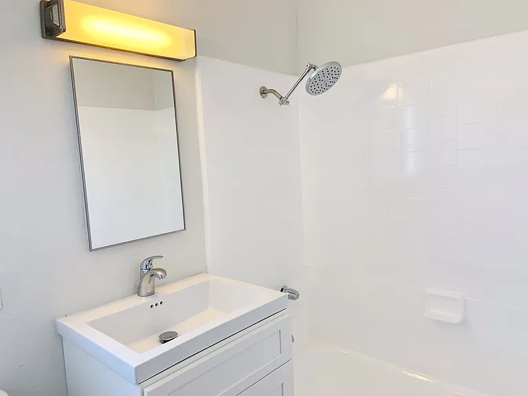 4050 W El Segundo Blvd — Photo 10