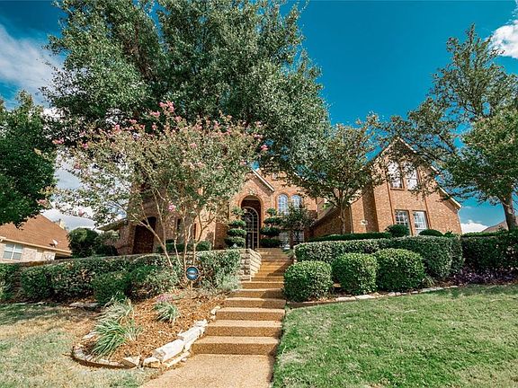 3rd image of 706 Winding Bend Cir
