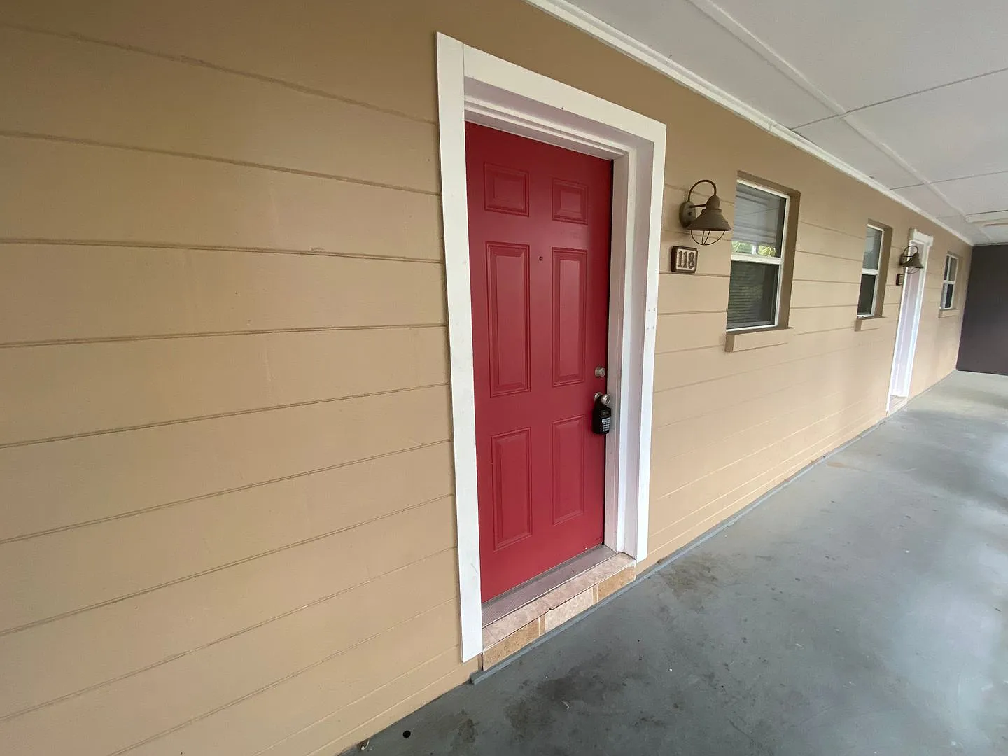 Creekside 2 bedroom 2 bath Condo Available mid September! — Photo 2