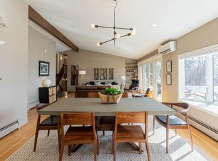 11 Ledge Rd, Cumberland Foreside, ME 04110