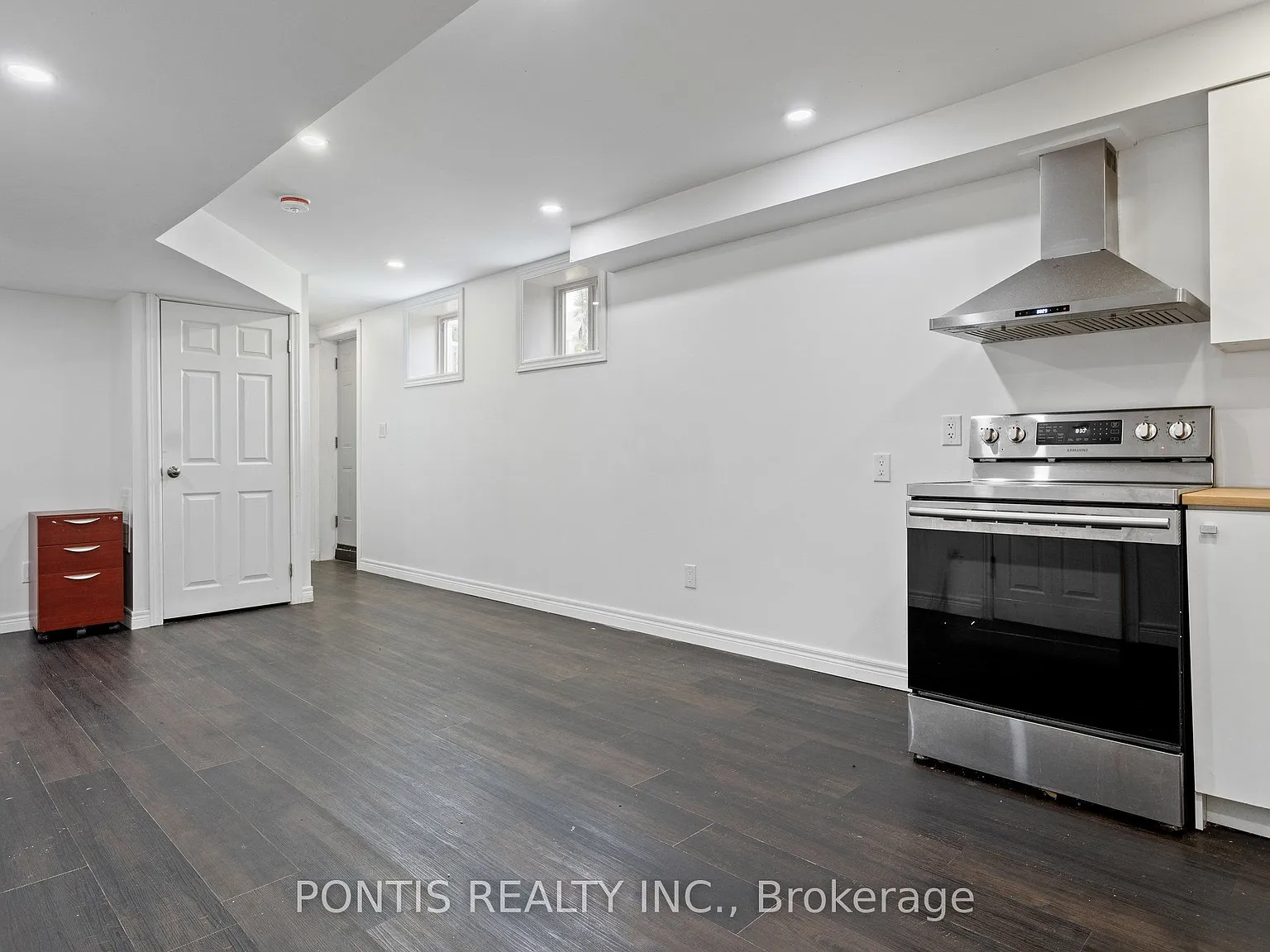2 bed, $1,400 — Photo 3