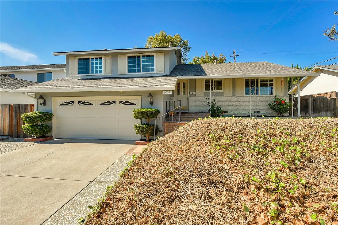 1055 Wunderlich Dr photo 1