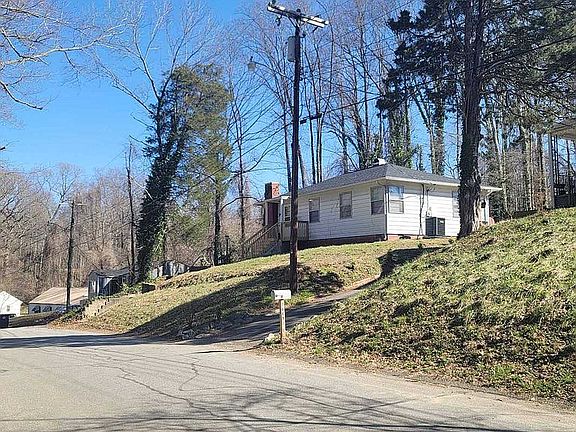 2nd image of Yale Ave