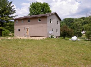 27324 Munz Dr, Lone Rock, WI 53556