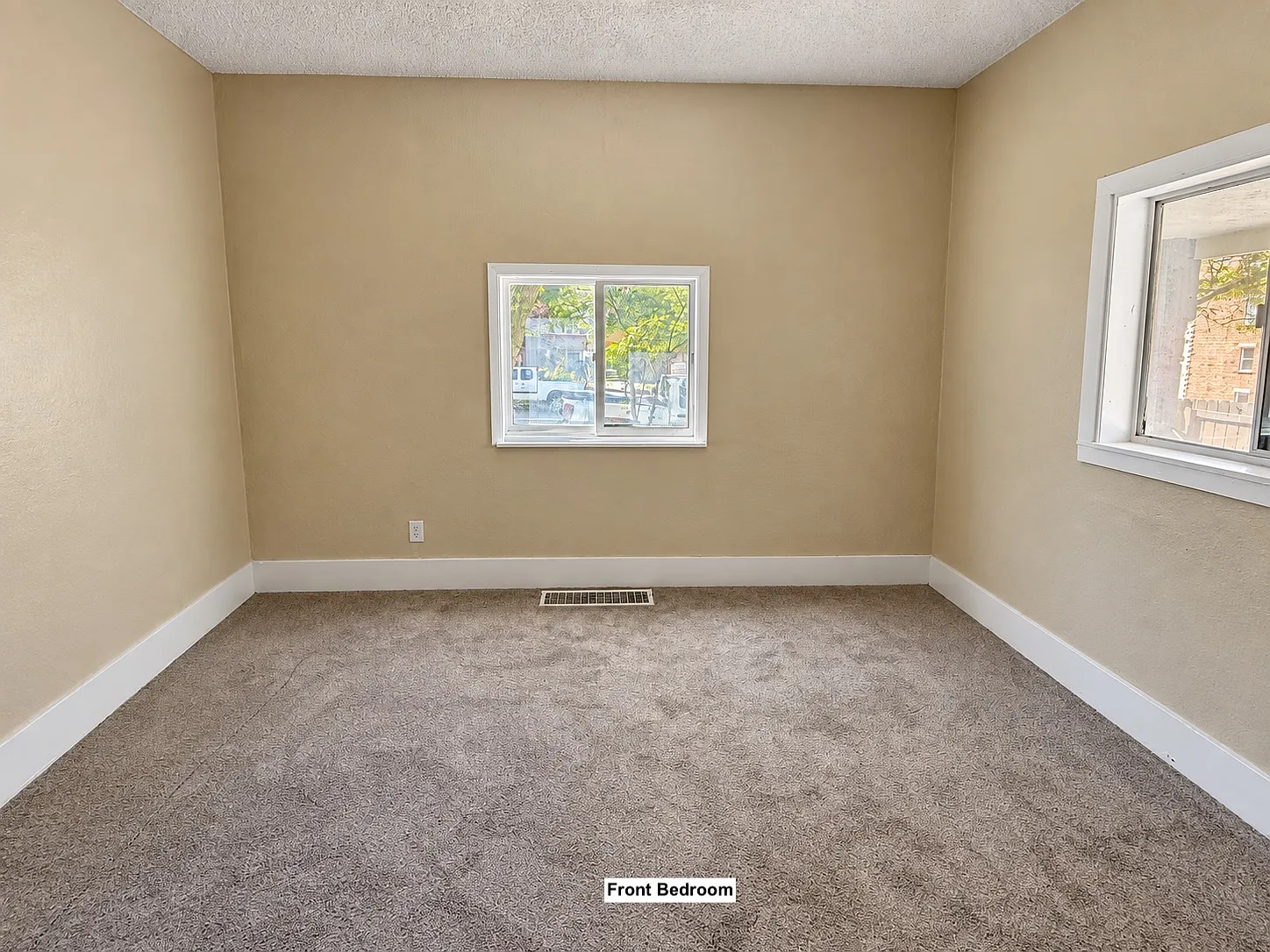 3 bed, 1250 sqft, $2,950 — Photo 3