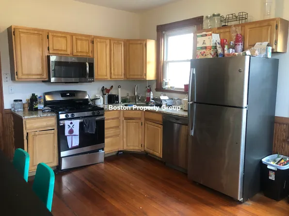 107 Calumet St, Mission Hill, MA