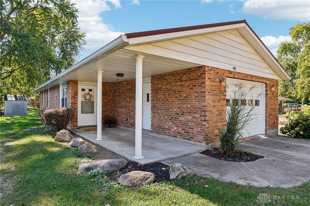 Real estate listing image