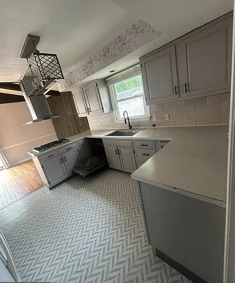 442 Buttonwood Ave #DOWNSTAIRS — Photo 2