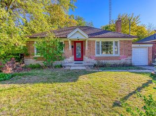 3 Glenn Murray Dr, Toronto, ON M8Y3H2