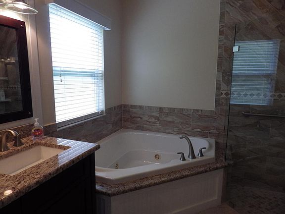 3rd image of 5750 NW Eskimo Cir