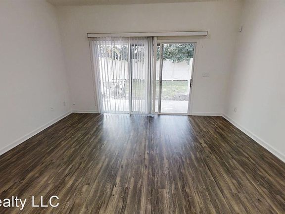3rd image of 6168 High Tide Blvd #1