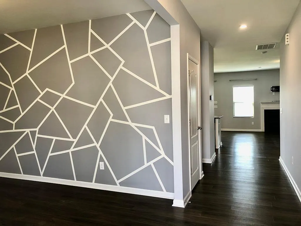 5 bed, 2851 sqft, $2,950 — Photo 2