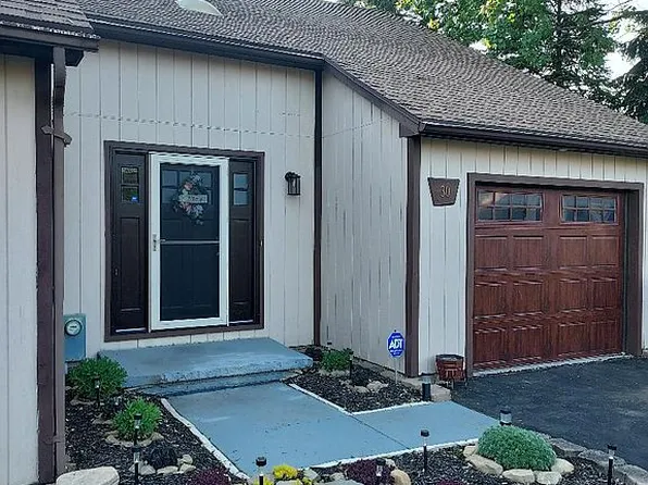 30 Robin Rd, Amherst, NY 14228