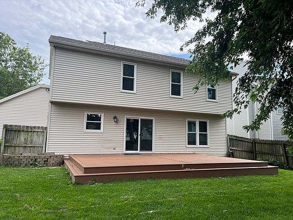 3rd image of 3132 Eagle Creek Dr