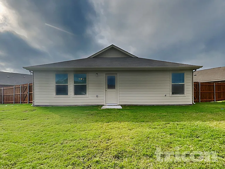 700 Odlozil Ln — Photo 17