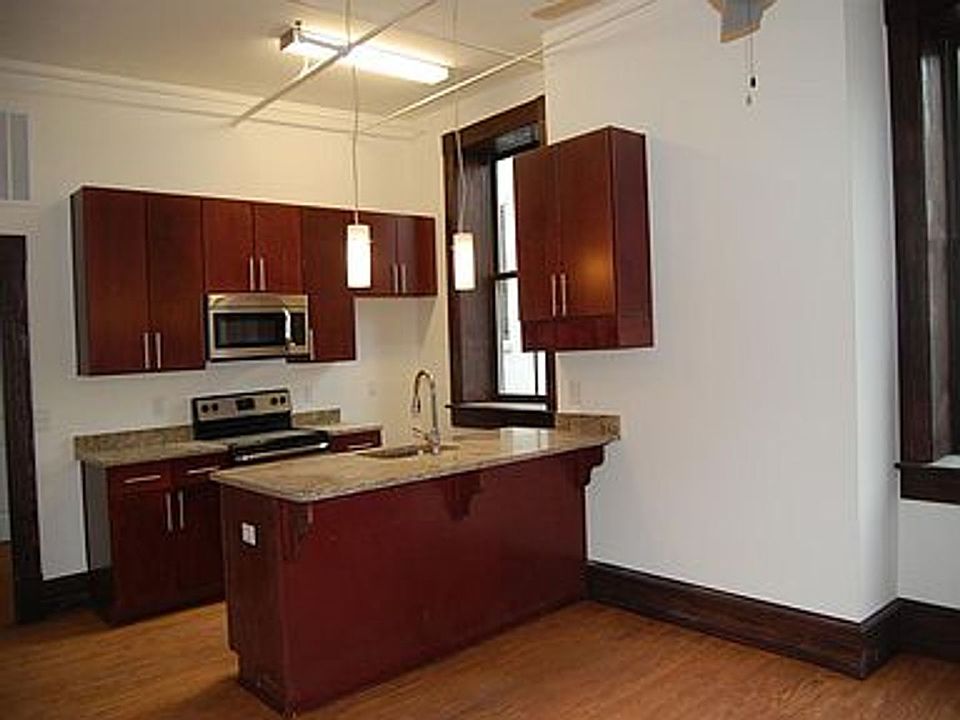 Plaza at Bank Street 25 W Bank St Petersburg VA Zillow