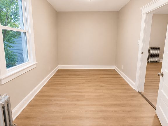 4th image of 115 Seymour Ave #1C