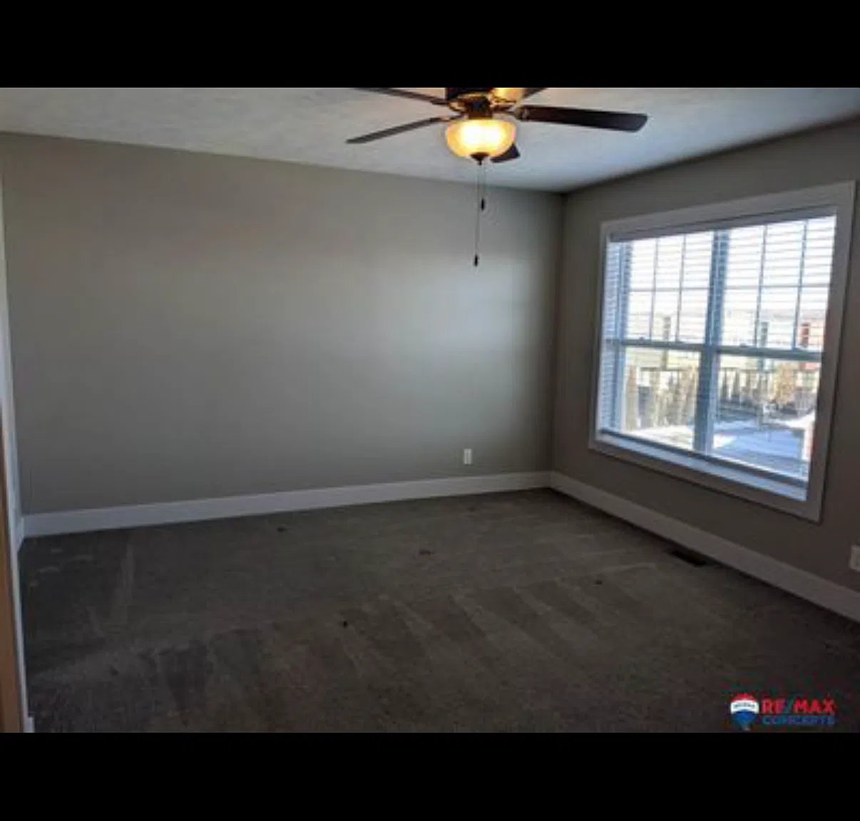 3 bed, 3.5 bath, 2065 sqft, $2,495 — Photo 4