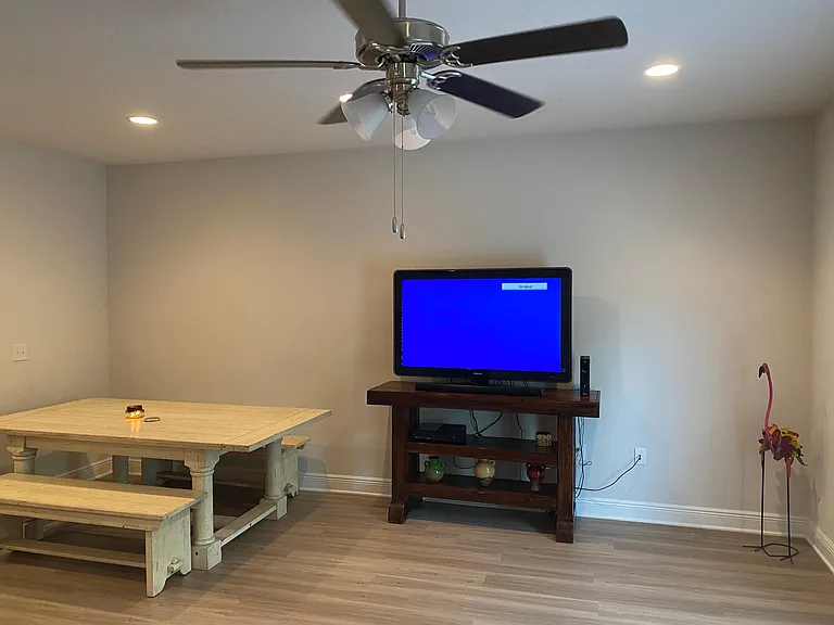 7670 Shadow Lake Dr — Photo 14