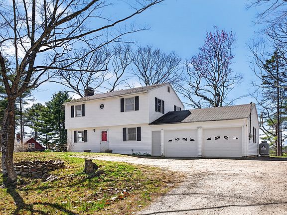 3rd image of 12 Wood Landing Road