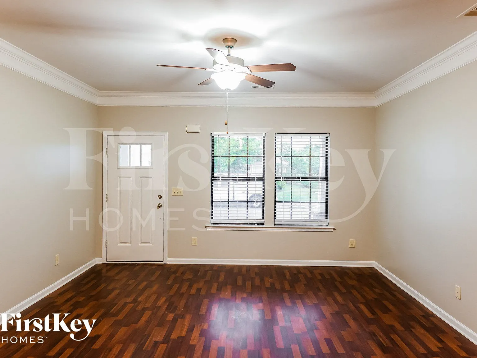 3 bed, 2.0 bath, 1292 sqft, $1,765 — Photo 3