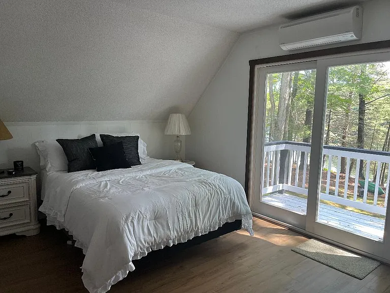 129 Hemlock Point Ct — Photo 15