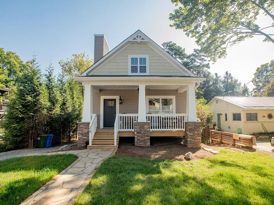 28B Madeline Ave