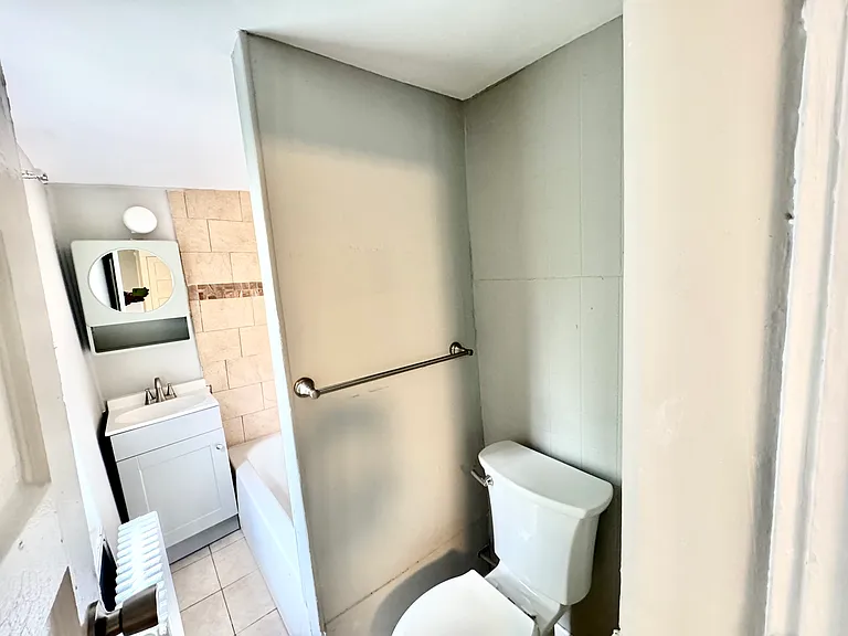 1407 N Franklin St #1 — Photo 16