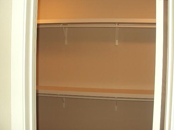 2nd image of 4608 Zinnia Ave