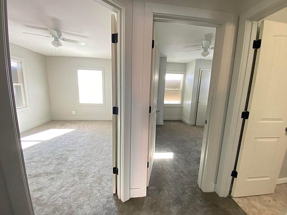 5th image of 4044 Cleveland Ave