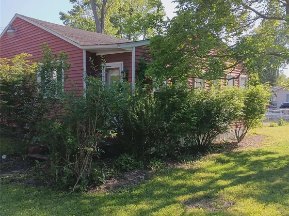30429 Pardo St, Garden City, MI 48135