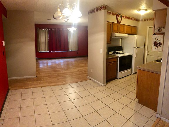 3rd image of 8049 N Lourdes Dr