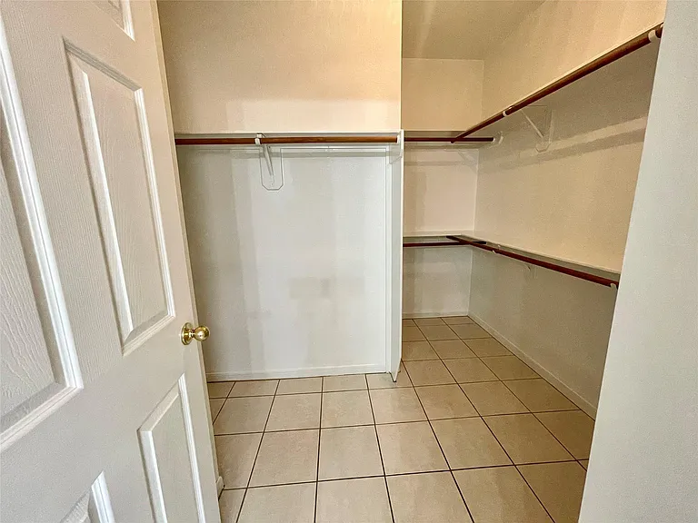 9135 Gianna Ct — Photo 9