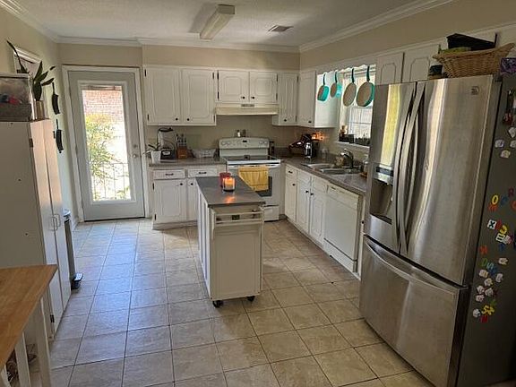 4th image of 118 Morris Dr