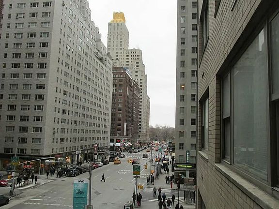 5th image of 77 W 55th St APT 4G