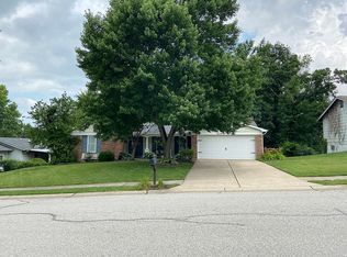 2820 Yale Blvd, Saint Charles, MO 63301