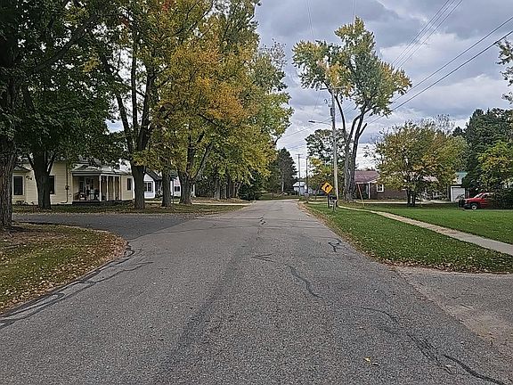 4th image of 4175 E Main St