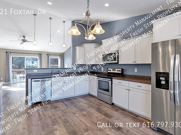 3rd image of 121 Foxtail Dr