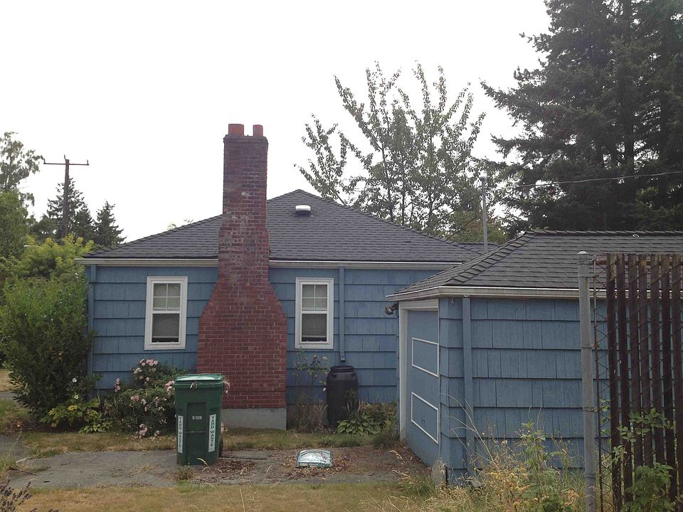 2nd image of 3203 NE 80th St