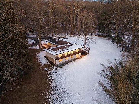 3rd image of 5323 Sweet Air Rd